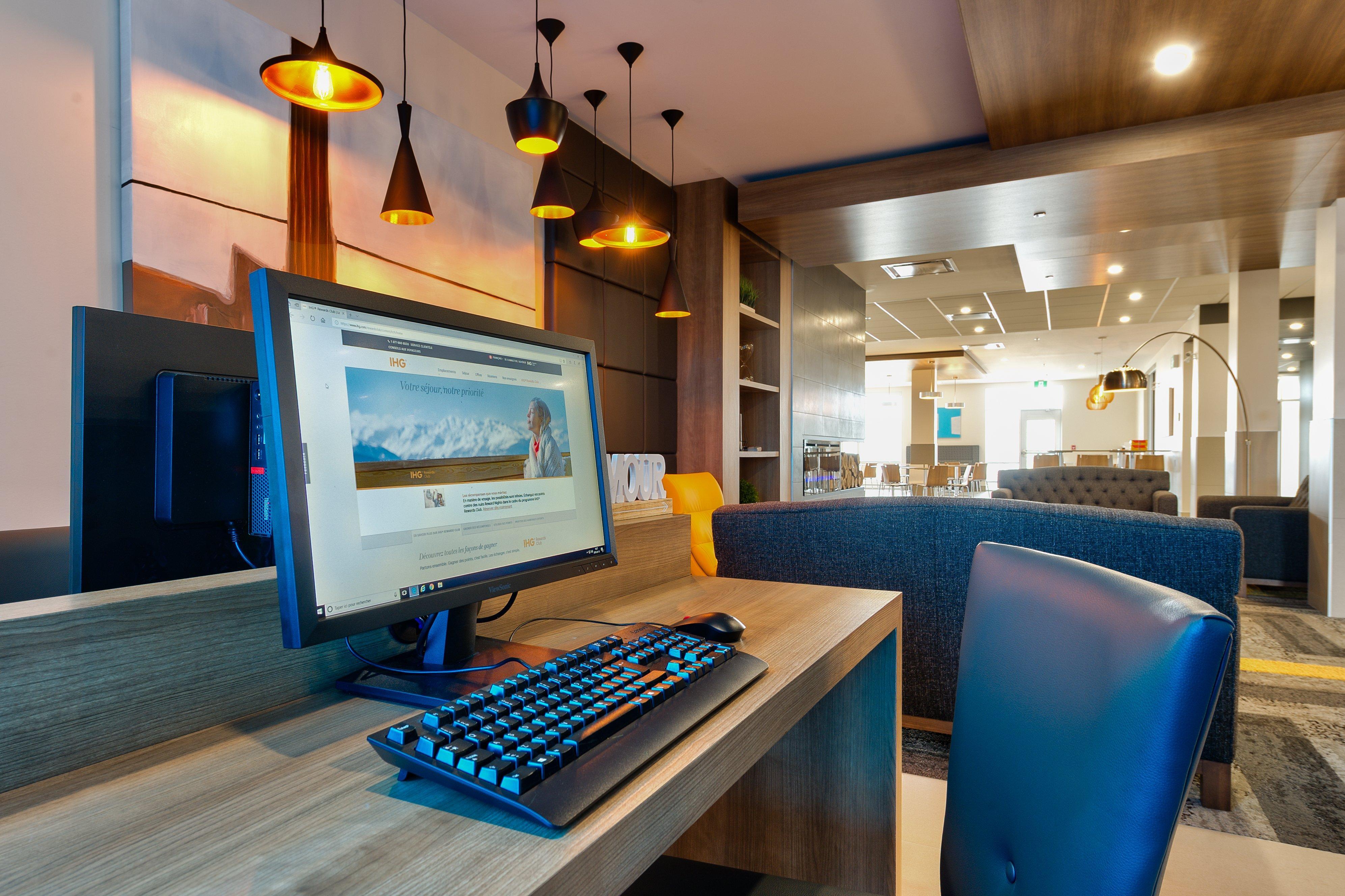 Holiday Inn Express & Suites - Trois Rivieres Ouest By Ihg Trois-Rivieres Exterior foto