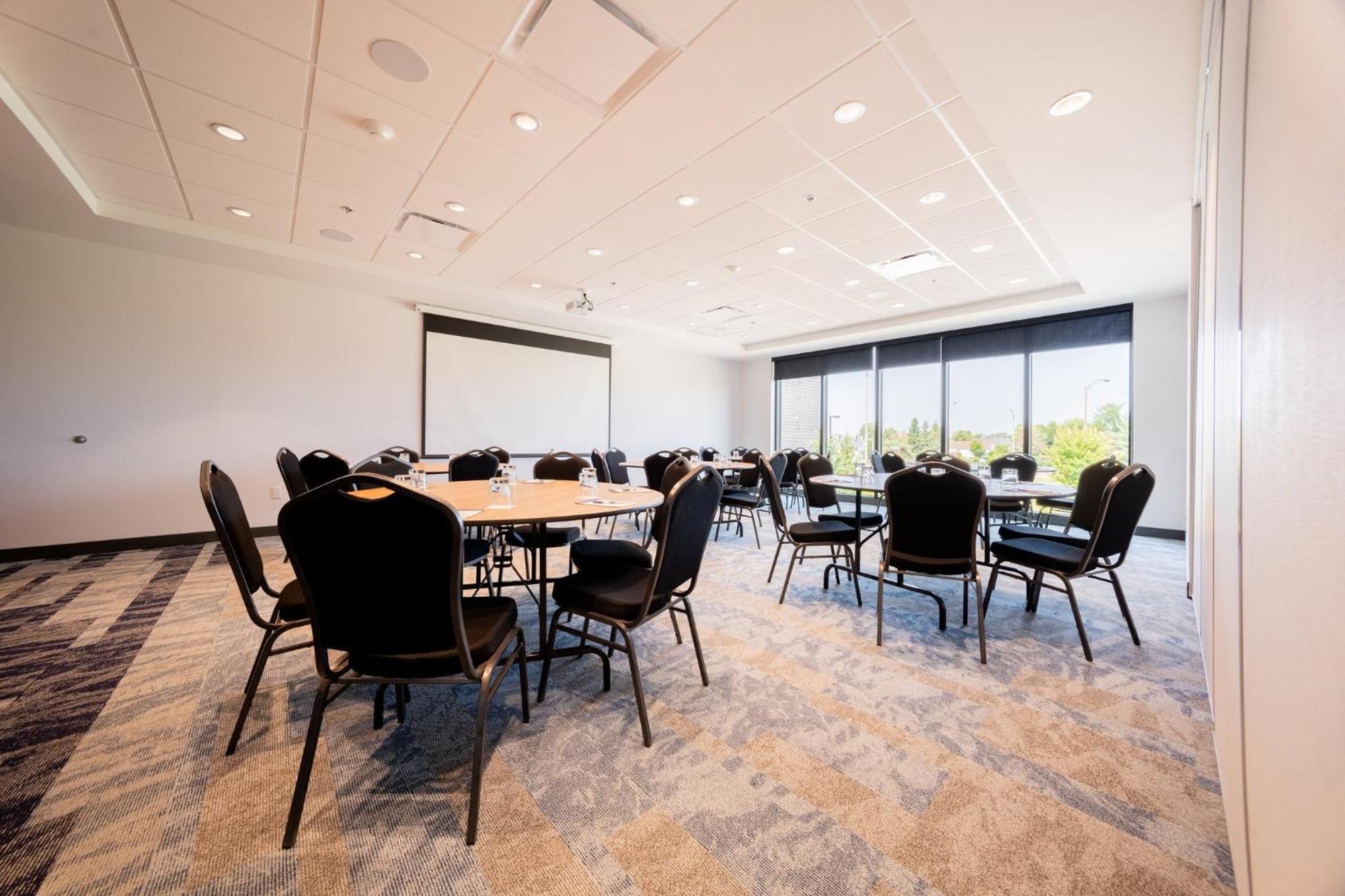 Holiday Inn Express & Suites - Trois Rivieres Ouest By Ihg Trois-Rivieres Exterior foto